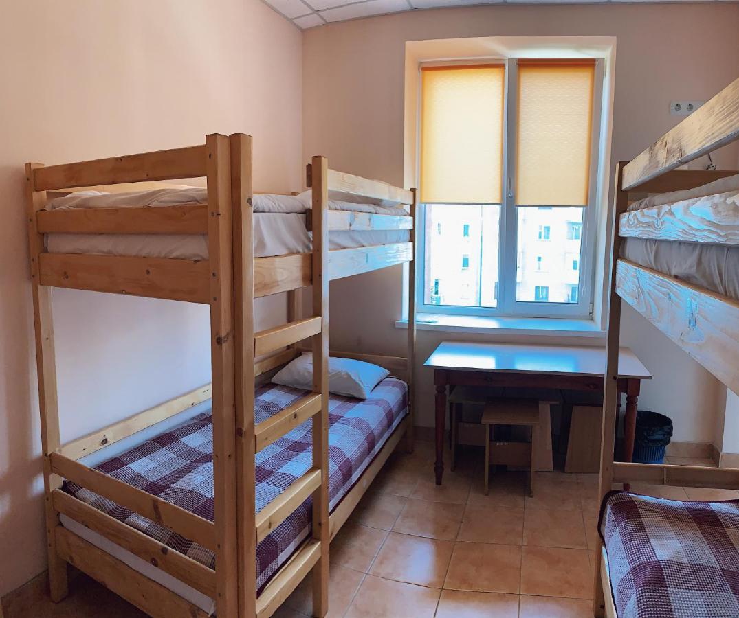 У Поттера Hostel Ternopil Kültér fotó