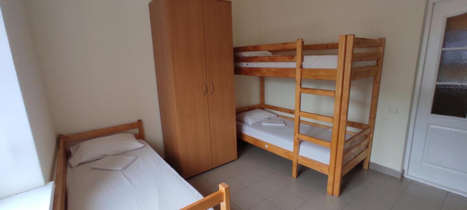 У Поттера Hostel Ternopil Kültér fotó